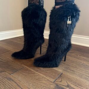 Chic Black Fur Heeled Boots